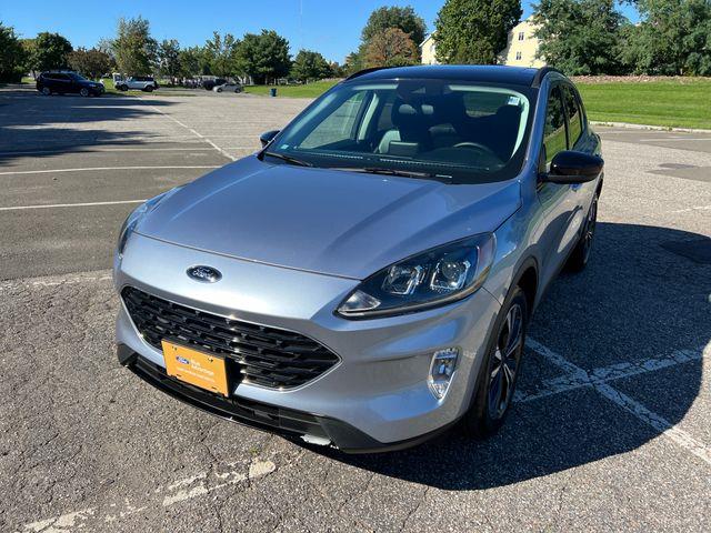 2022 Ford Escape - $21,790