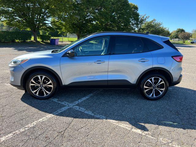 2022 Ford Escape - $21,790