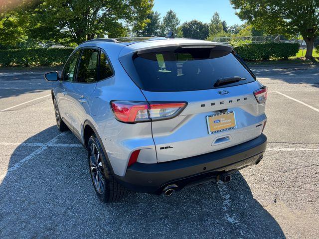 2022 Ford Escape - $21,790