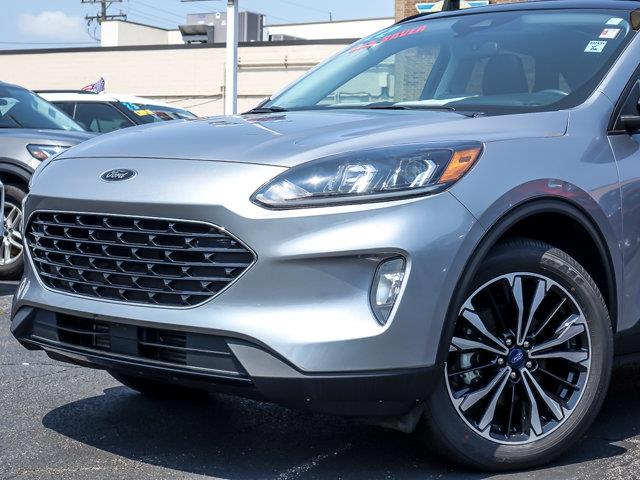 2022 Ford Escape - $23,880