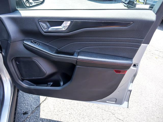 2022 Ford Escape - $23,880