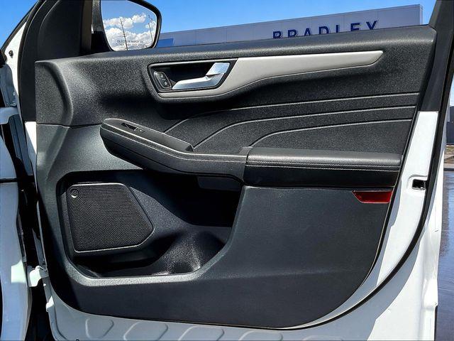 2022 Ford Escape - $24,708