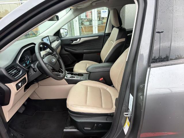 2022 Ford Escape - $24,985