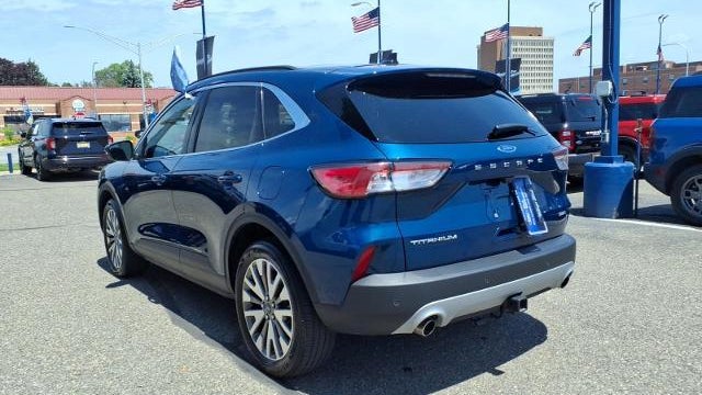 2020 Ford Escape Titanium