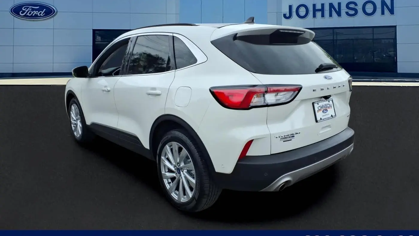 2022 Ford Escape Titanium