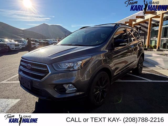 2017 Ford Escape - $12,800