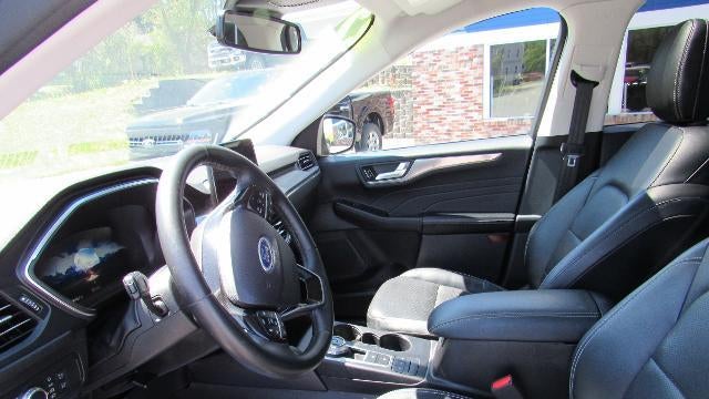 2022 Ford Escape Titanium