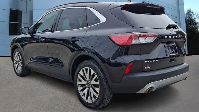 2022 Ford Escape Titanium