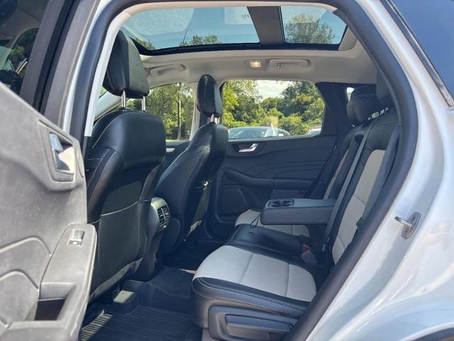 2022 Ford Escape - $19,235