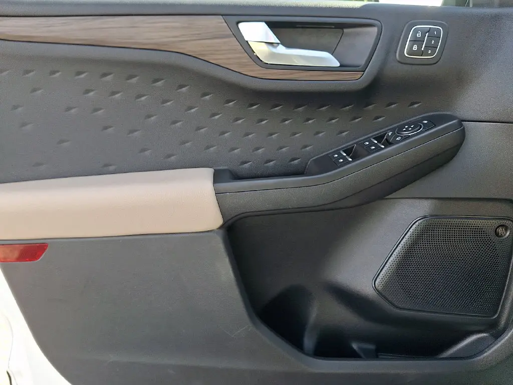 2020 Ford Escape - $19,200