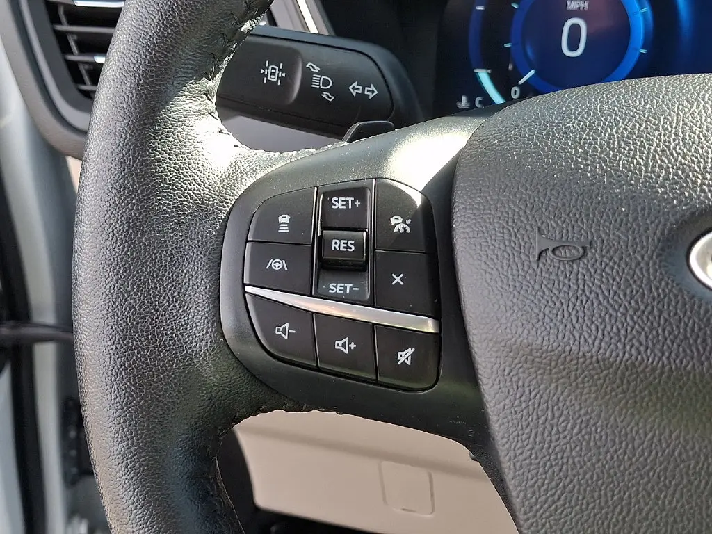 2020 Ford Escape - $19,200
