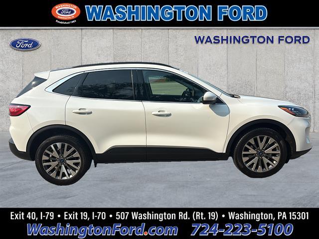 2022 Ford Escape - $24,400