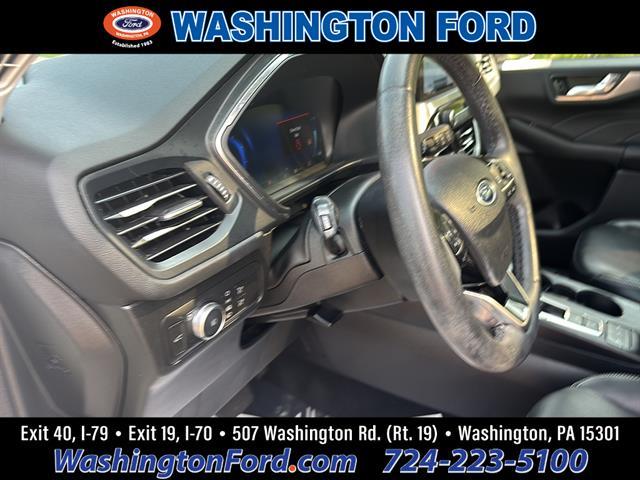 2022 Ford Escape - $24,400