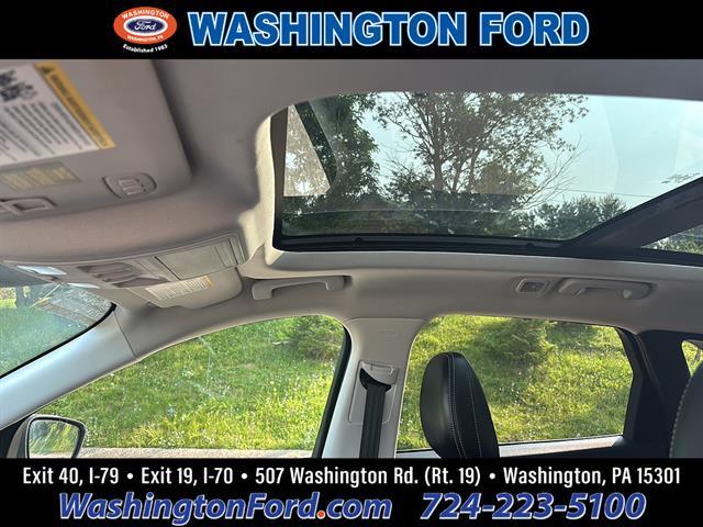 2022 Ford Escape - $24,400