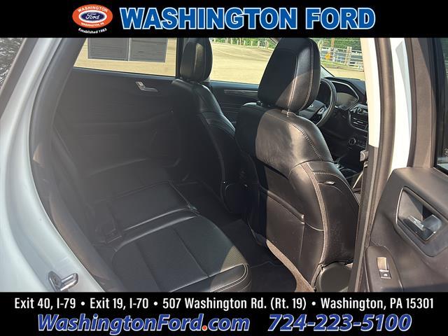 2022 Ford Escape - $24,400