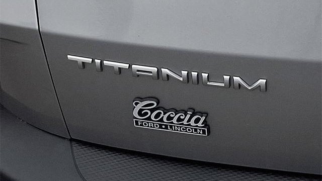 2022 Ford Escape Titanium