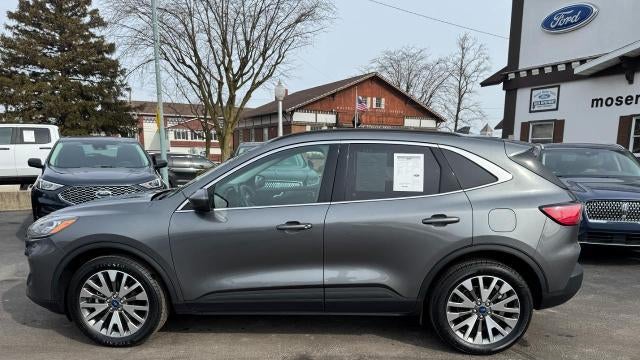 2022 Ford Escape Titanium
