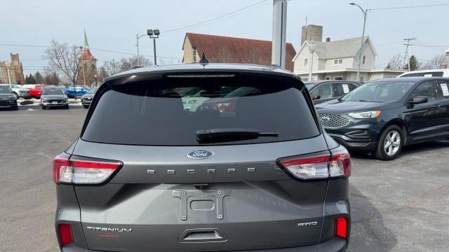 2022 Ford Escape Titanium