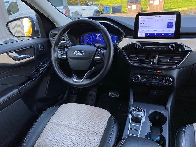 2022 Ford Escape - $26,205