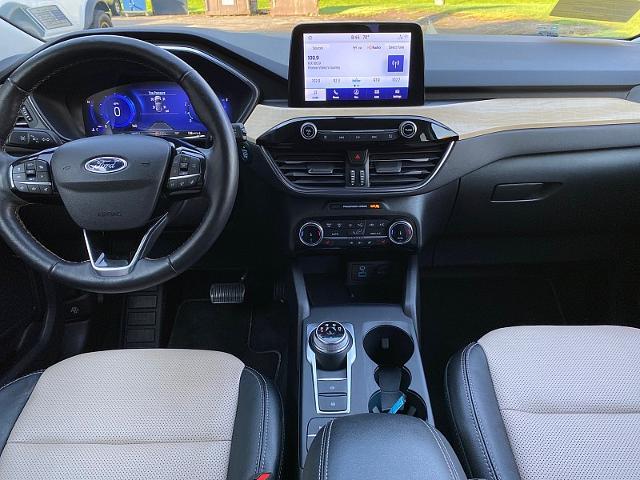 2022 Ford Escape - $26,205