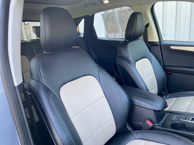 2022 Ford Escape - $26,205