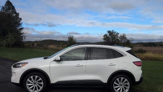 2022 Ford Escape Titanium