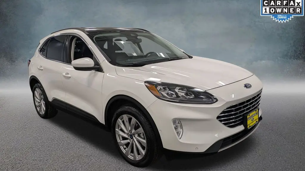2022 Ford Escape Titanium