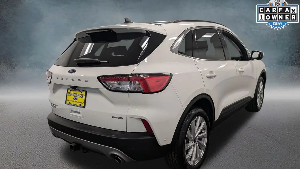 2022 Ford Escape Titanium