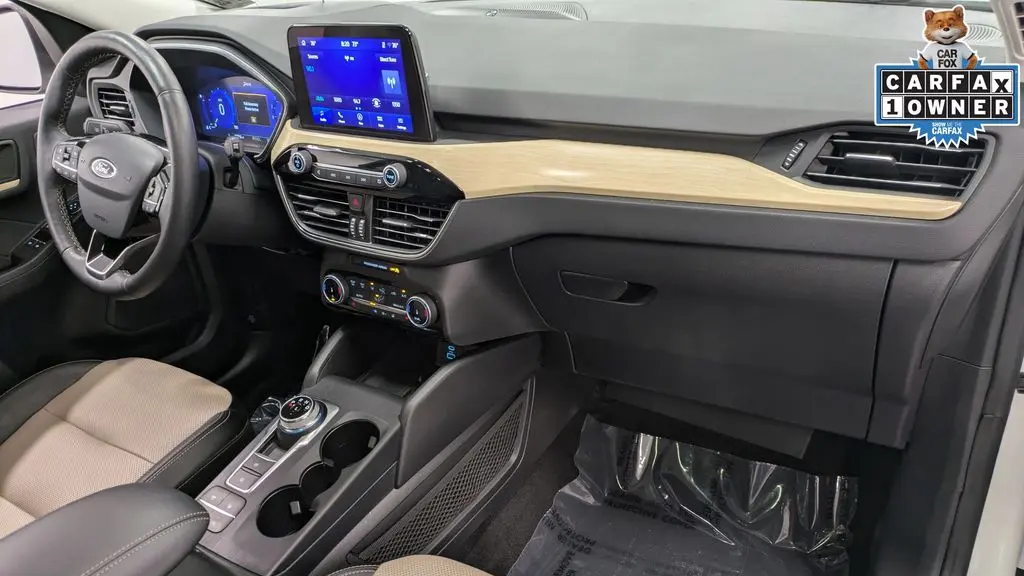 2022 Ford Escape Titanium