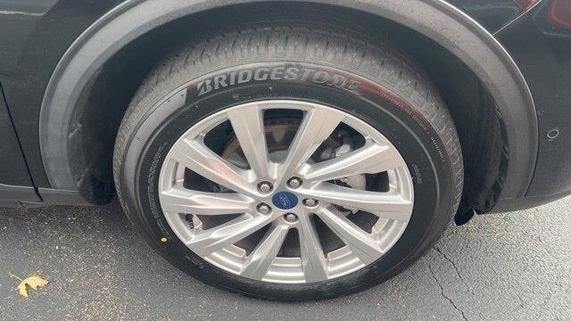 2022 Ford Escape Titanium