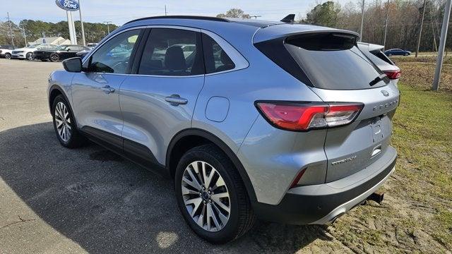 2022 Ford Escape Titanium