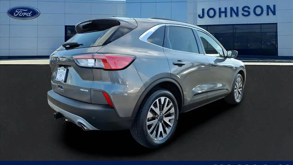 2022 Ford Escape Titanium