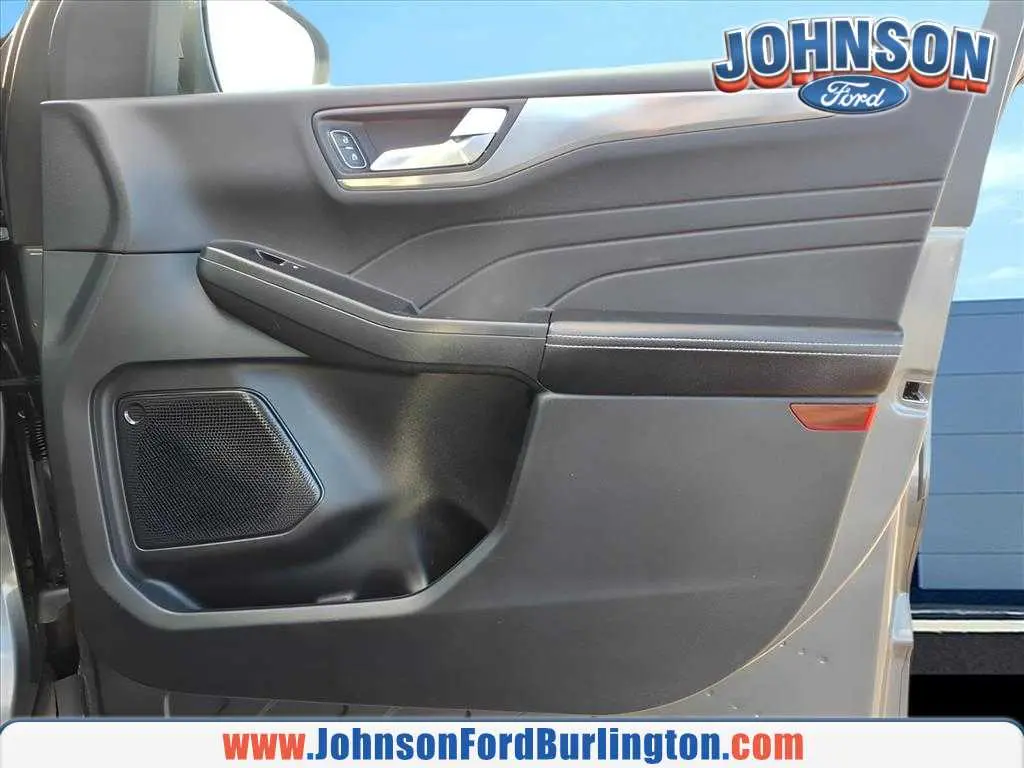 2022 Ford Escape - $23,800