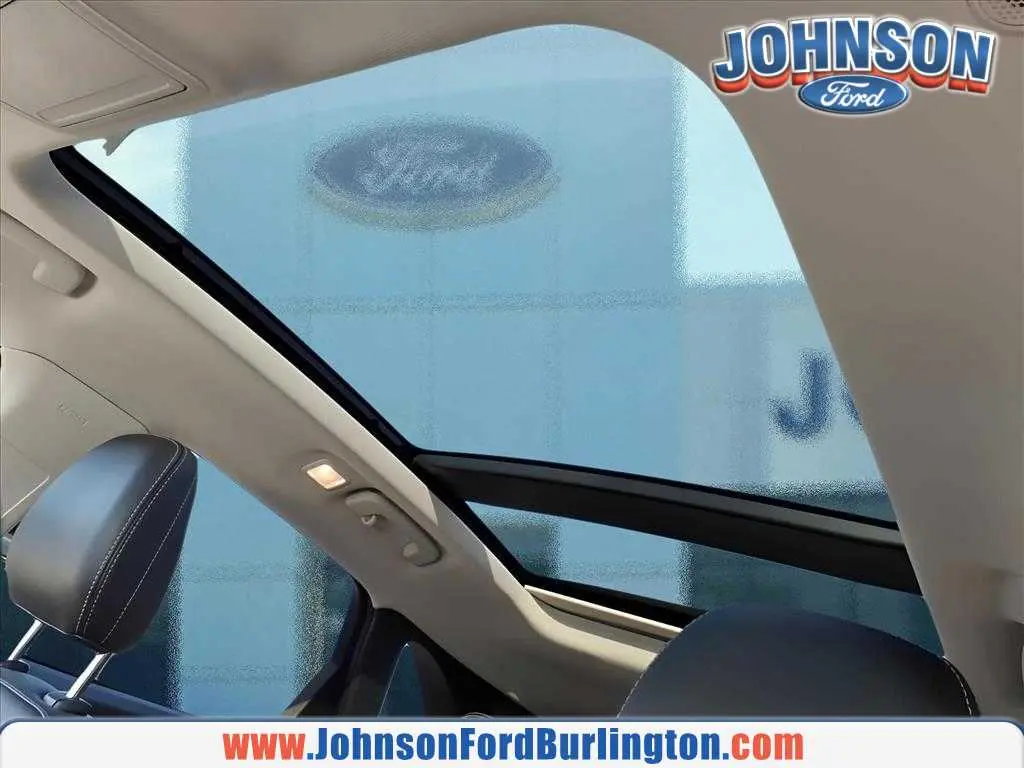 2022 Ford Escape - $23,800