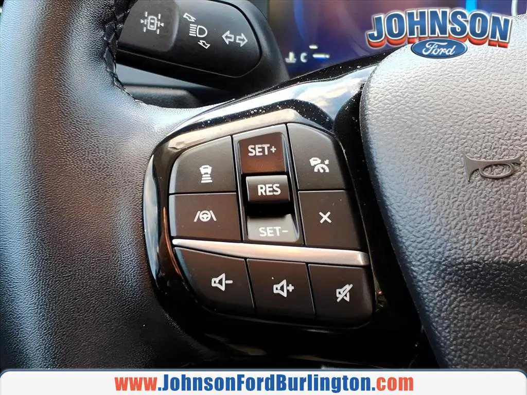 2022 Ford Escape - $23,800