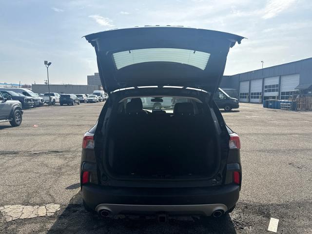 2022 Ford Escape - $25,225