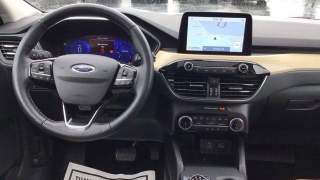2022 Ford Escape Titanium