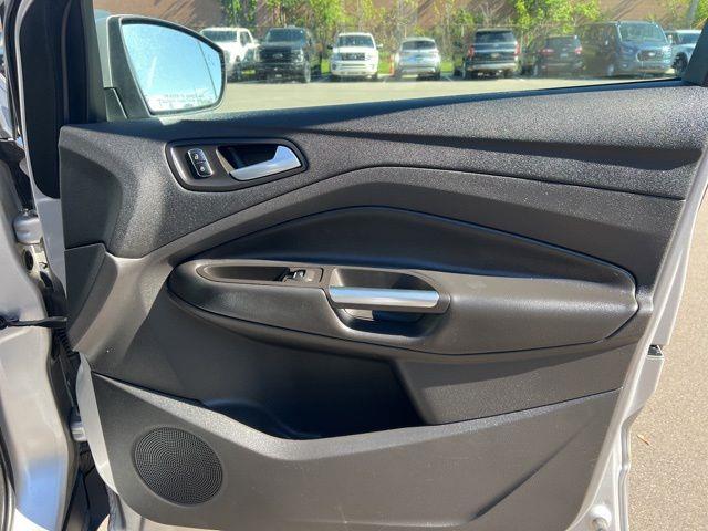 2016 Ford Escape - $11,242