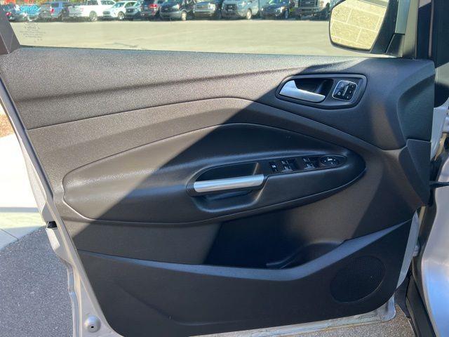 2016 Ford Escape - $11,242