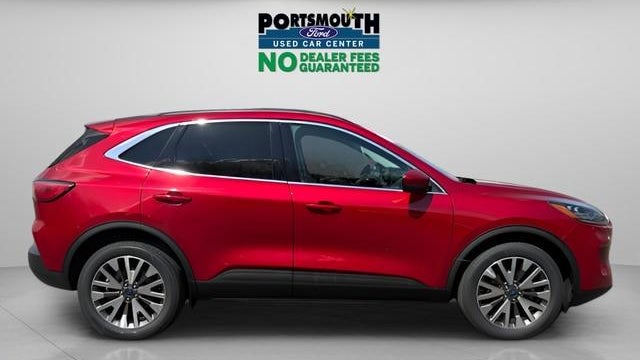 2022 Ford Escape Titanium