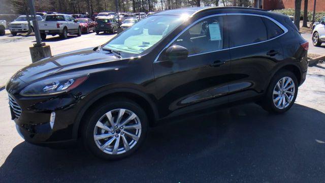 2022 Ford Escape Titanium