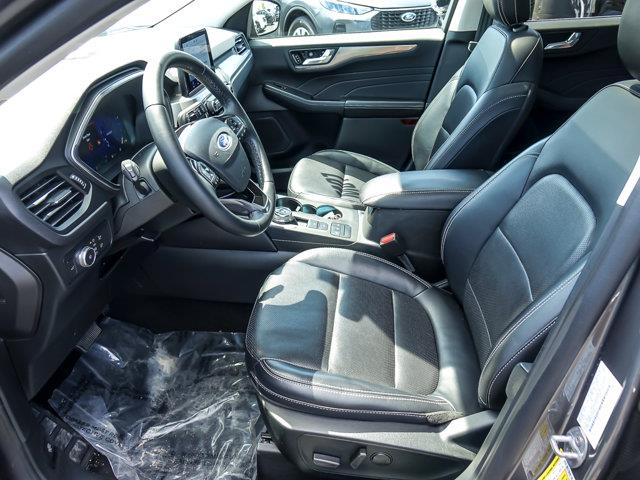 2022 Ford Escape - $27,985