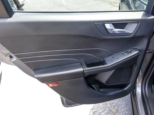 2022 Ford Escape - $27,985