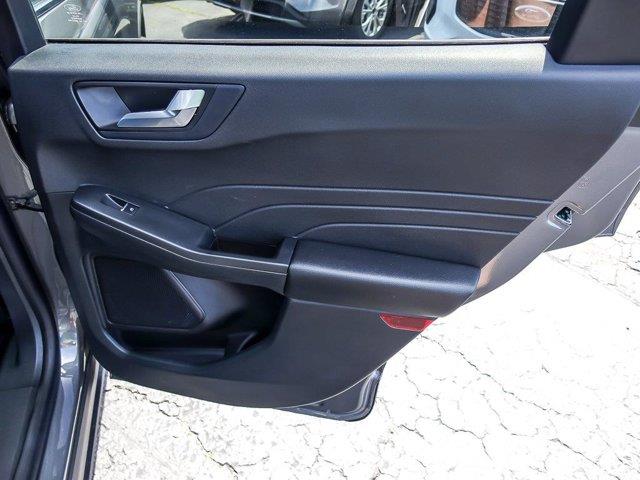 2022 Ford Escape - $27,985