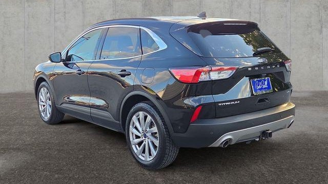 2022 Ford Escape Titanium