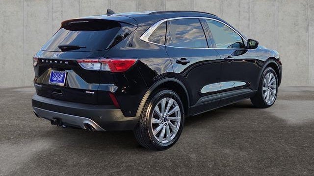 2022 Ford Escape Titanium
