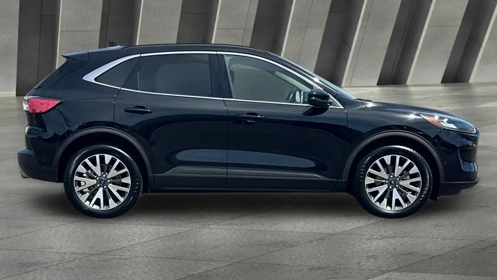 2020 Ford Escape Titanium