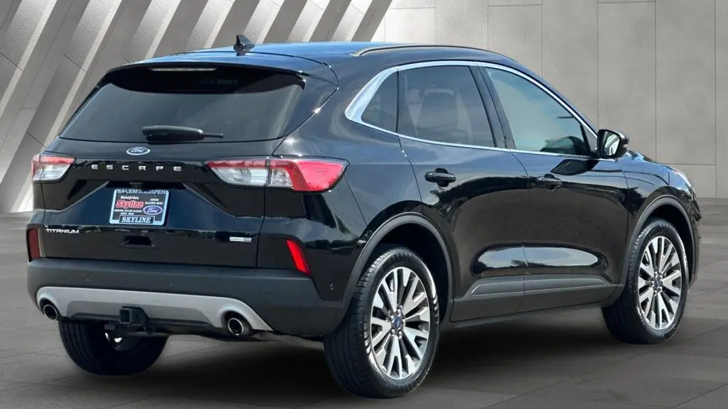 2020 Ford Escape Titanium