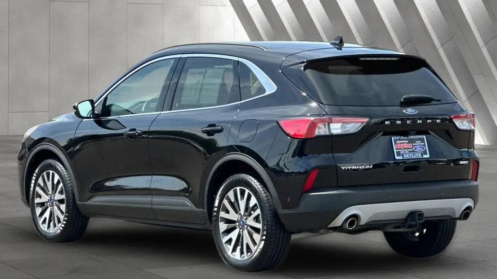 2020 Ford Escape Titanium