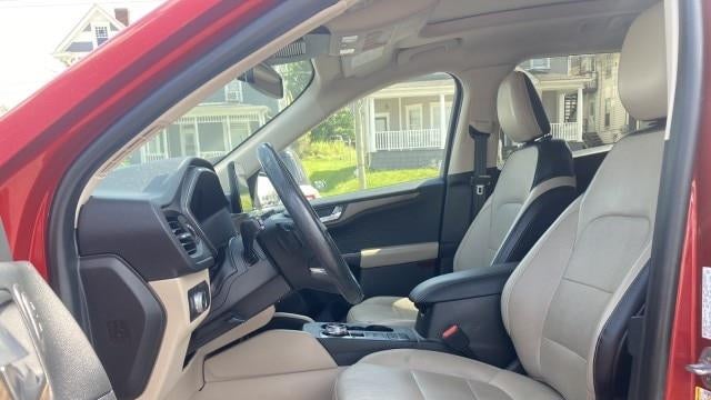 2020 Ford Escape Titanium